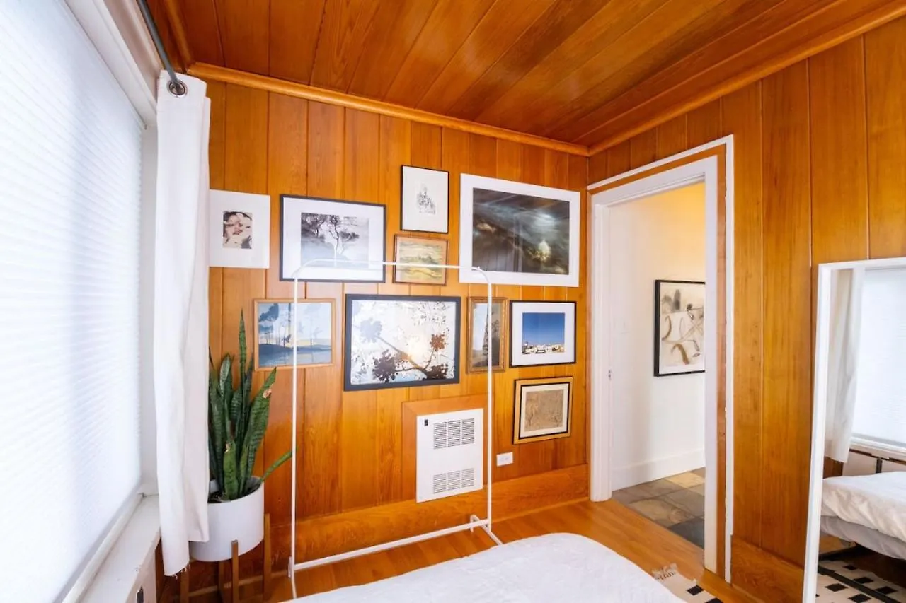 Private 2 Bedroom Bungalow With Wi-Fi And Full Kitchen Seattle United States